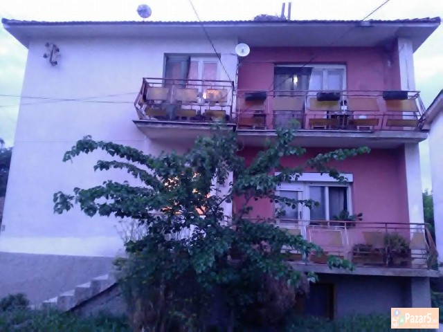 Се продава куќа