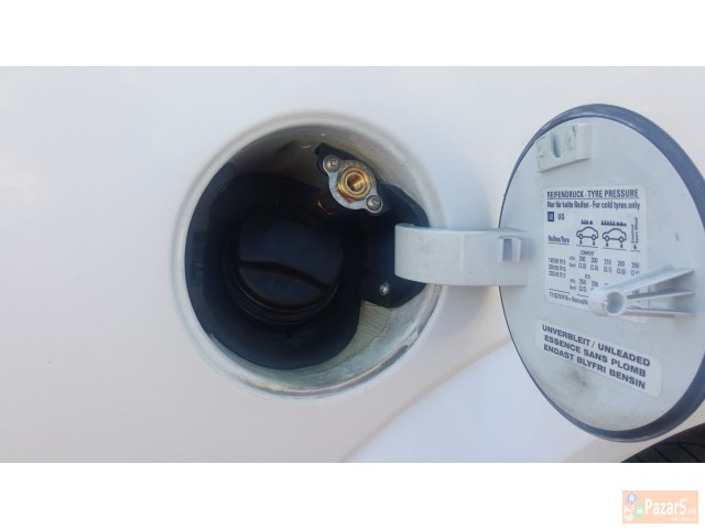 Opel Astra 1.6 105 Ks + Plin