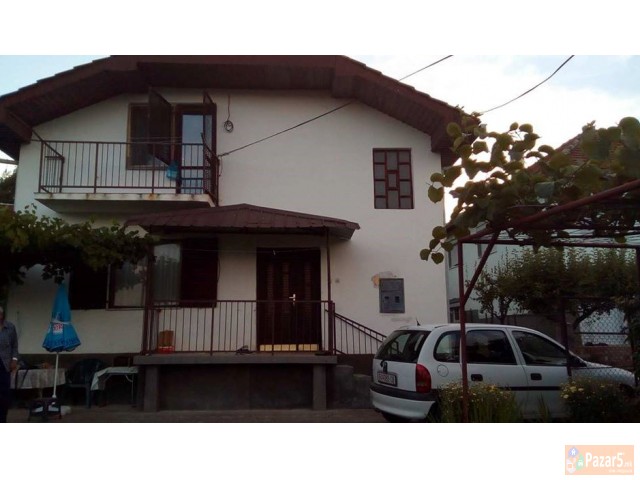 Куќа во с.Зубовце