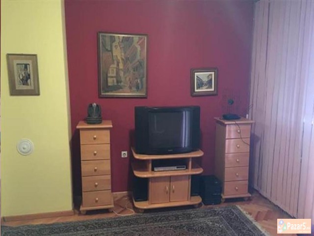 СЕ ИЗДАВА ТРОСОБЕН СТАН ВО АЕРОДРОМ