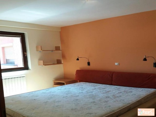 СЕ ИЗДАВА ДВОСОБЕН СТАН ВО ЦЕНТАР/ РАМСТОР