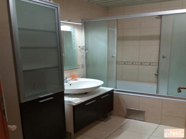 СЕ ИЗДАВА ДВОСОБЕН СТАН ВО ЦЕНТАР/ РАМСТОР