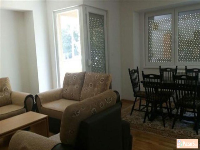 СЕ ИЗДАВА ТРОСОБЕН СТАН ВО АЕРОДРОМ