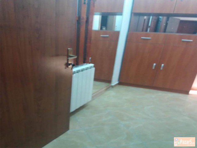 СЕ ИЗДАВА ДВОСОБЕН СТАН КАЈ Н.ЖЕЛЕЗНИЧКА