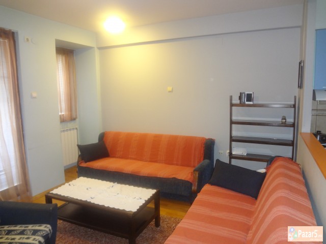 ВО ЦЕНТАР СЕ ИЗДАВА 3-СОБЕН СТАН