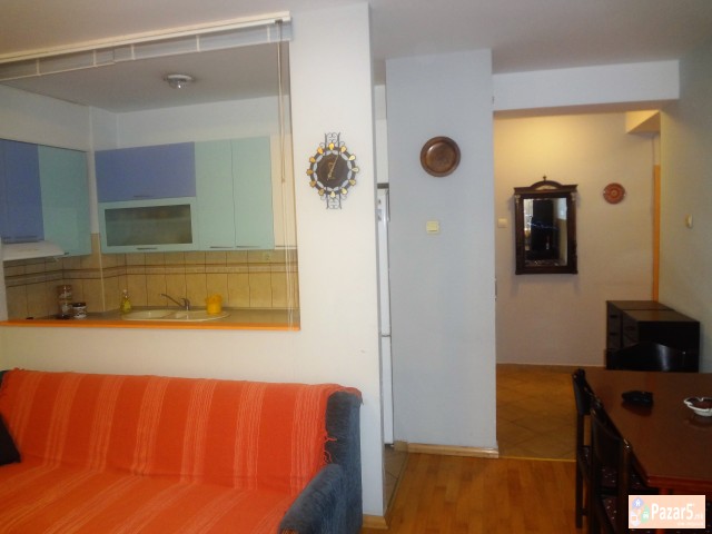 ВО ЦЕНТАР СЕ ИЗДАВА 3-СОБЕН СТАН