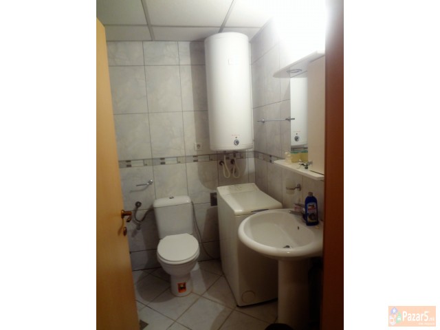 ВО ЦЕНТАР СЕ ИЗДАВА 3-СОБЕН СТАН