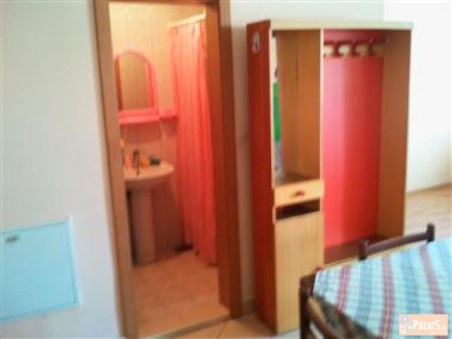 Se Izdava Stana Vo Kozle.