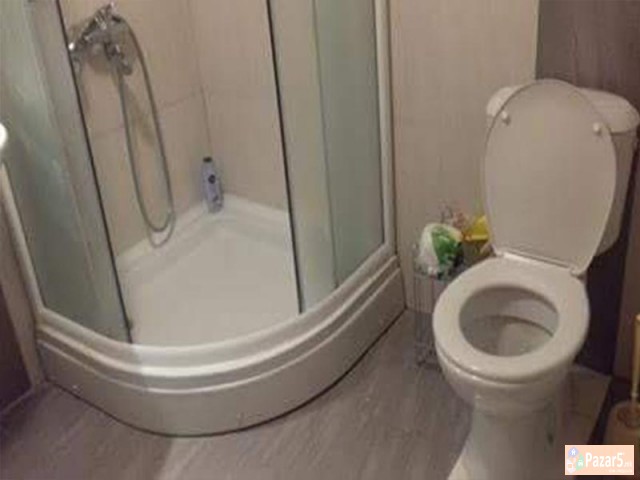 СЕ ИЗДАВА ТРОСОБЕН СТАН КАЈ УНИВЕРЗАЛНА САЛА