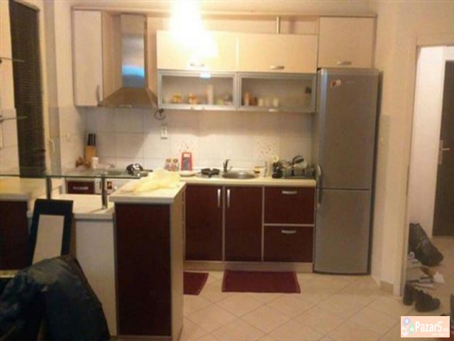 СЕ ИЗДАВА ТРОСОБЕН СТАН ВО КИСЕЛА ВОДА