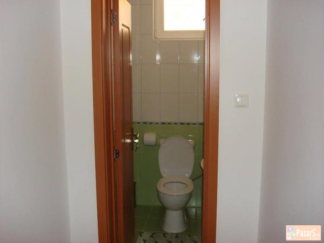 СЕ ИЗДАВА ТРОСОБЕН СТАН ВО ДЕБАР МААЛО