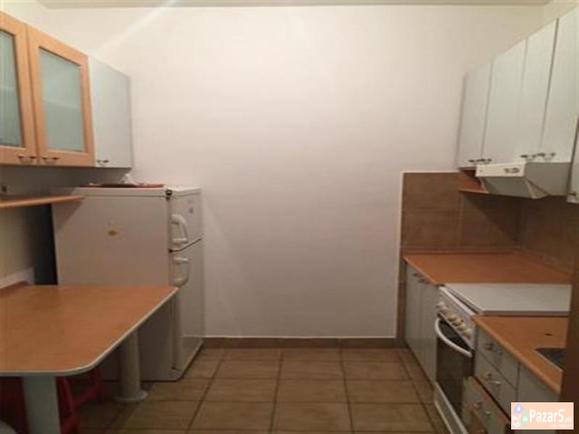 СЕ ИЗДАВА ТРОСОБЕН СТАН ВО КИСЕЛА ВОДА