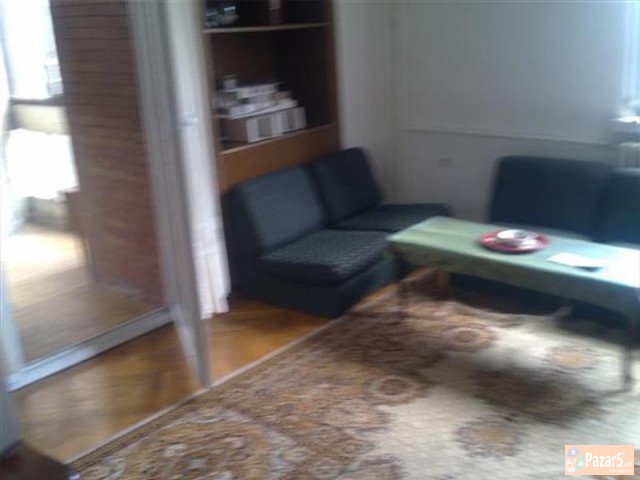 СЕ ИЗДАВА ТРОСОБЕН СТАН ВО ЦЕНТАР