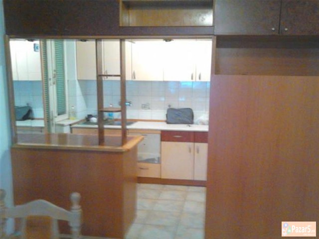 СЕ ИЗДАВА ТРОСОБЕН СТАН ВО ЦЕНТАР