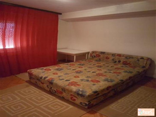 СЕ ИЗДАВА ТРОСОБЕН СТАН КАЈ НОВА ЖЕЛЕЗНИЧКА