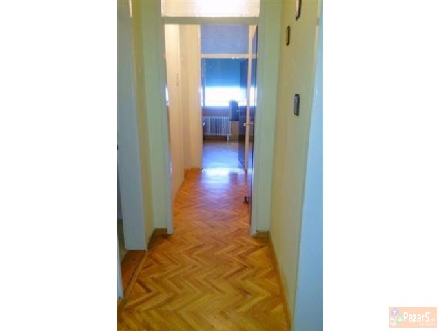 Се издава трособен стан кај Соборен Храм