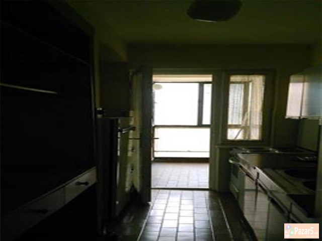 СЕ ИЗДАВА ТРОСОБЕН СТАН ВО АЕРОДРОМ