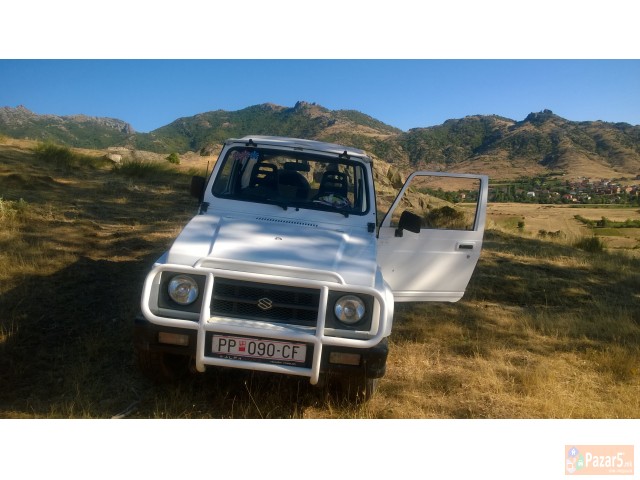 Suzuki Samurai
