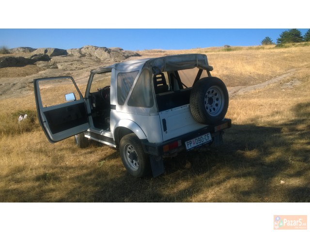 Suzuki Samurai