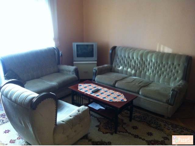 Издавам стан