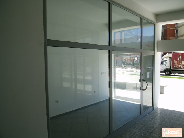 Се издава дуќан во згр. Македонија2