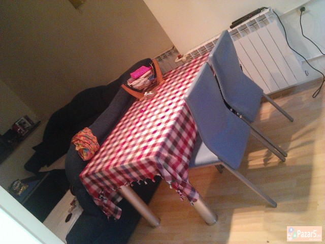 Izdavam Novo Komplet Namesteno Stance Vo Kisela Vo