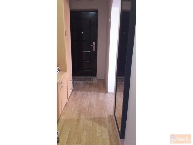 Реновиран двособен стан кај Нова железничка