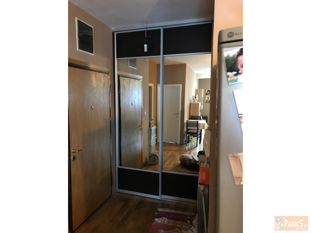 Продаван двособен стан 44м2 на Водно итно!