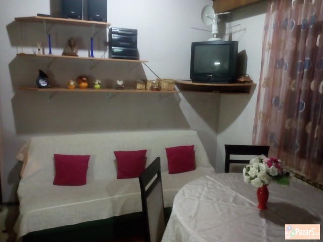 Iznajmuvam Ednosoben Stan