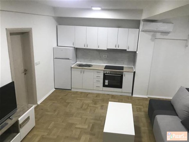 СЕ ИЗДАВА ДВОСОБЕН СТАН КАЈ УНИВЕРЗАЛНА САЛА