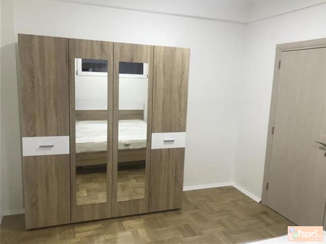 СЕ ИЗДАВА ДВОСОБЕН СТАН КАЈ УНИВЕРЗАЛНА САЛА