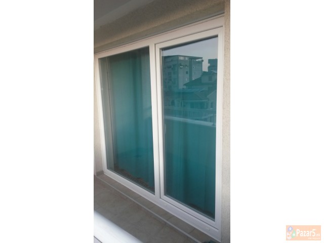 Се продаваат прозори