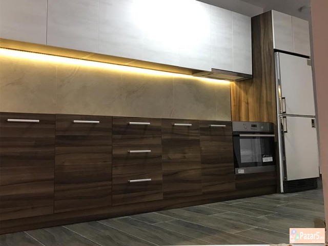 СЕ ИЗДАВА ТРОСОБЕН СТАН ВО АЕРОДРОМ