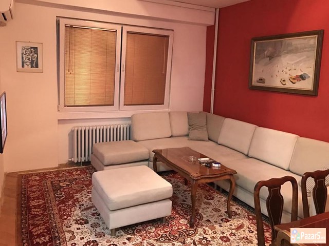 СЕ ИЗДАВА ТРОСОБЕН СТАН ВО АЕРОДРОМ