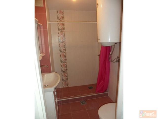 Se Prodava Kompletno Renoviran Stan