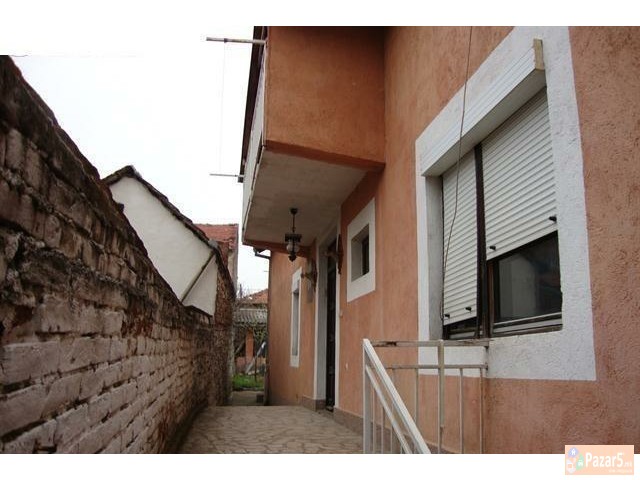 Kuka Od 242m2 Na Ul Mosa Pijade Moze Zamena