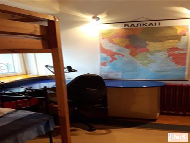 СЕ ИЗДАВА ТРОСОБЕН СТАН КАЈ НОВА ЖЕЛЕЗНИЧКА