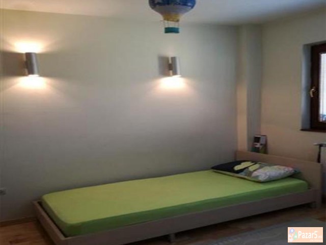 СЕ ИЗДАВА ТРОСОБЕН СТАН ВО ЦЕНТАР