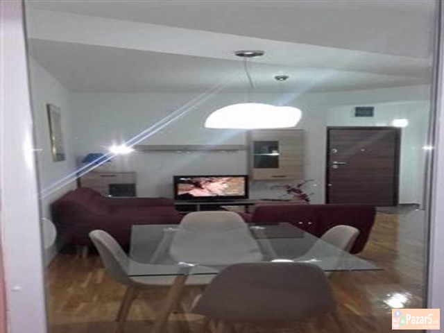 СЕ ИЗДАВА НОВ НЕВСЕЛУВАН ТРОСОБЕН СТАН ВО ЦЕНТАР