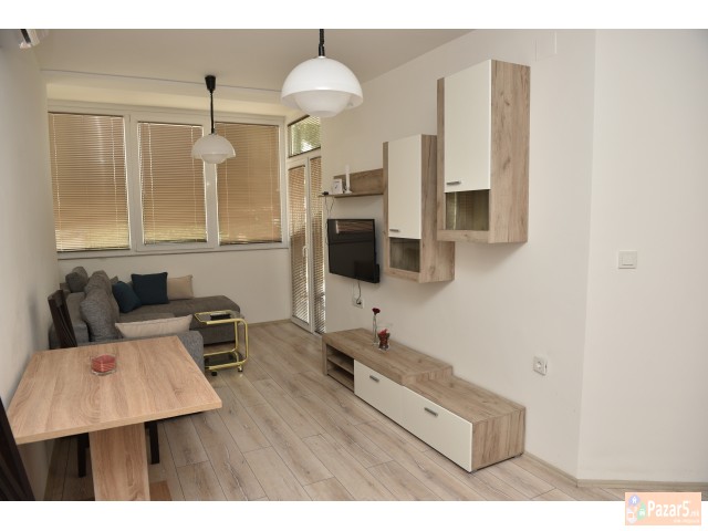 Се издава пријатен еднособен стан / For Rent