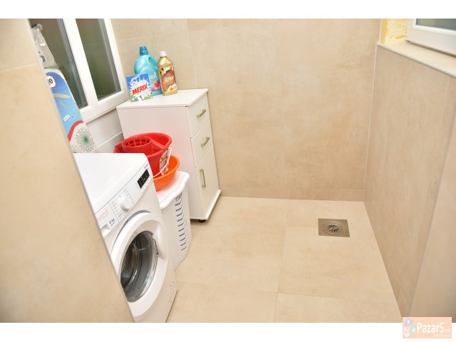 Се издава пријатен еднособен стан / For Rent