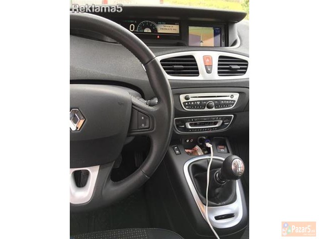 Prodavam Renault Grand Scenic