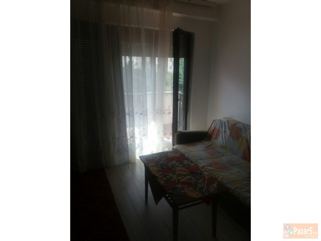 Izdavam Stan Vo Ohrid