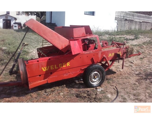 Се продава балирачка Welger (45)