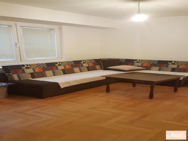 СЕ ИЗДАВА ТРОСОБЕН СТАН ВО НОВО ЛИСИЧЕ