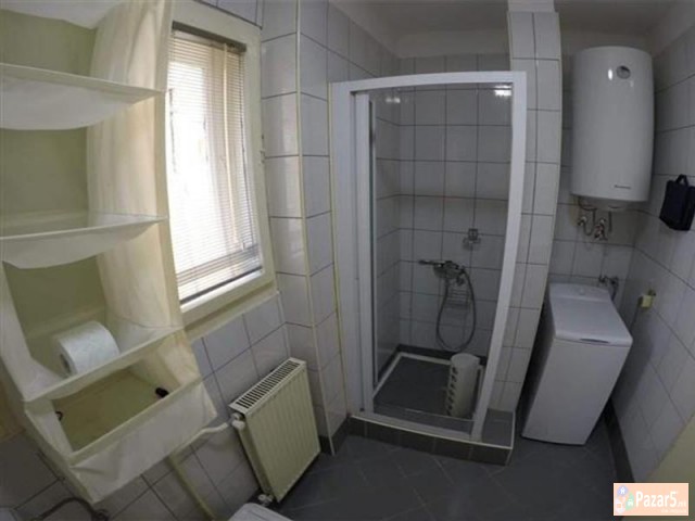 СЕ ИЗДАВА ЧЕТВОРОСОБЕН СТАН ВО ЦЕНТАР