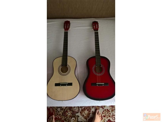 Se Prodava Gitara Nova