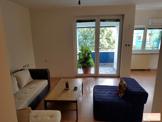 СЕ ПРОДАВА 4-СОБЕН СТАН ВО НОВО ЛИСИЧЕ