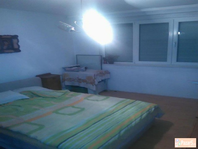 СЕ ИЗДАВА ТРОСОБЕН СТАН ВО КАРПОШ 2