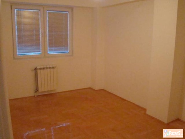 СЕ ИЗДАВА ПРАЗЕН ТРОСОБЕН СТАН ВО АЕРОДРОМ